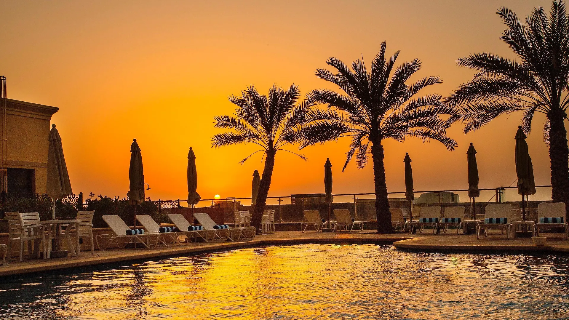 Roda Amwaj Suites Jumeirah Beach Residence Dubai 4*,