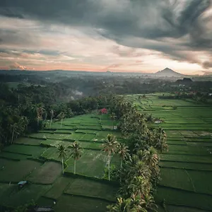 Ayu Duwur Beji Indonesië